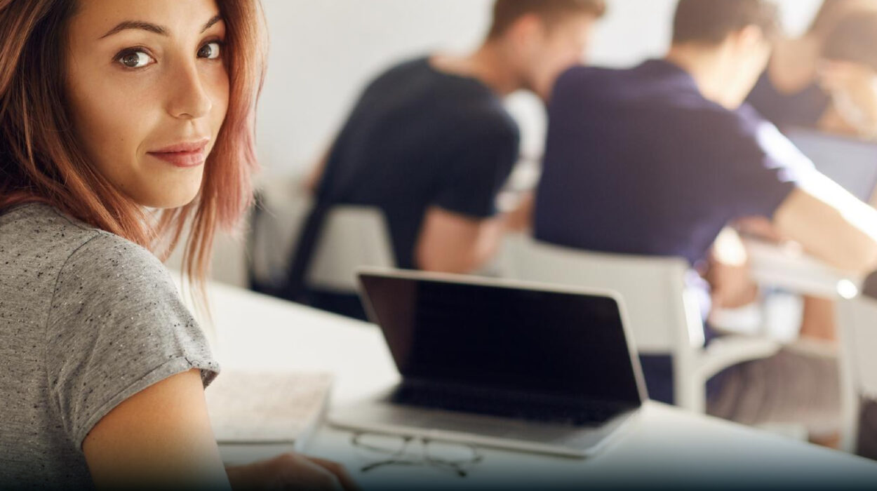 Alta formazione o corsi professionali: come scegliere il percorso più adatto ai tuoi obiettivi professionali.